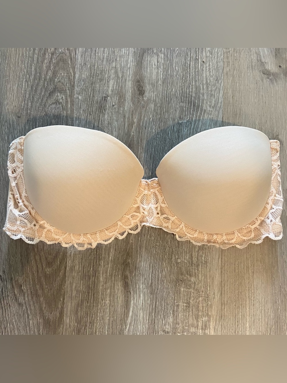 SO Clothing Strapless Bra with Lace Trim with Bow Size 34C Light Beige Color